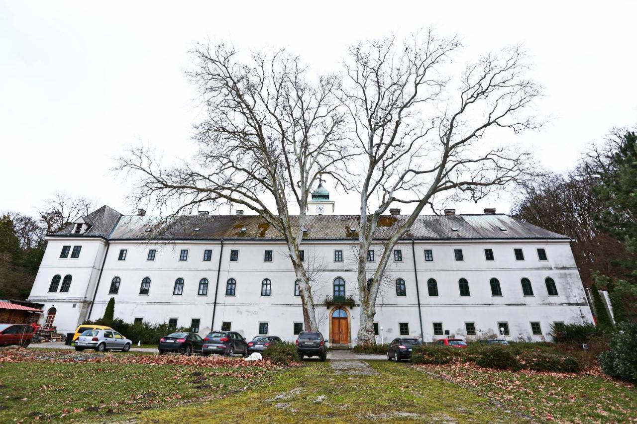 Historicky Putnicky Dom Hotel Marianka Eksteriør billede