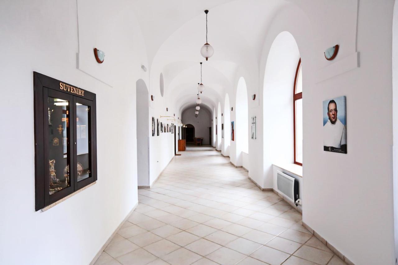 Historicky Putnicky Dom Hotel Marianka Eksteriør billede
