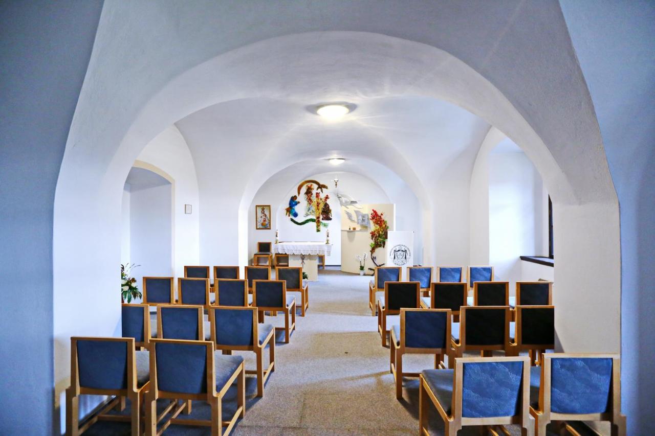 Historicky Putnicky Dom Hotel Marianka Eksteriør billede