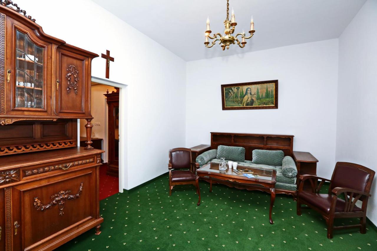 Historicky Putnicky Dom Hotel Marianka Eksteriør billede